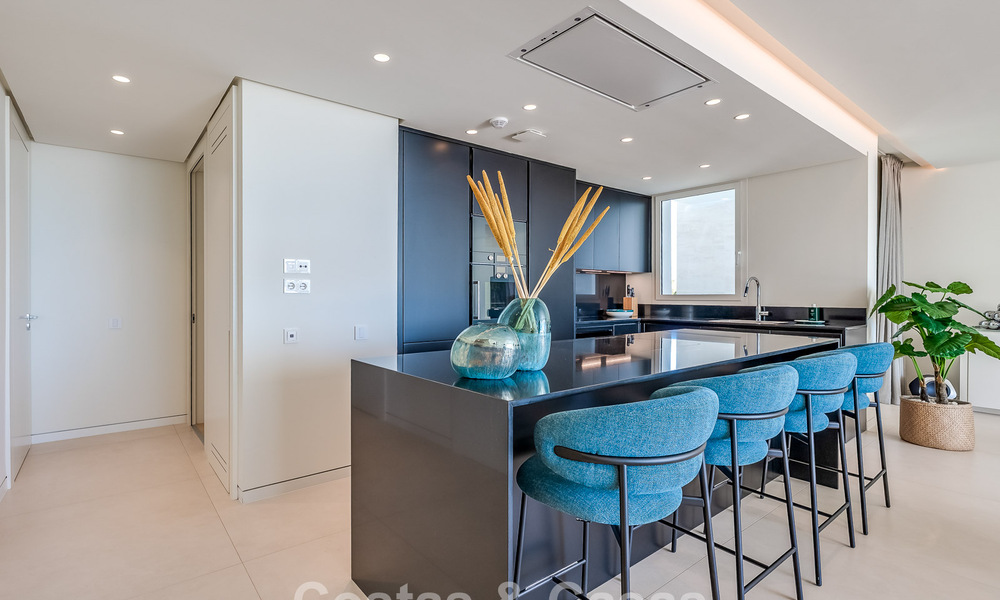Luxurious, contemporary garden apartment with sea views for sale in a boutique complex near Marbella town 795348
