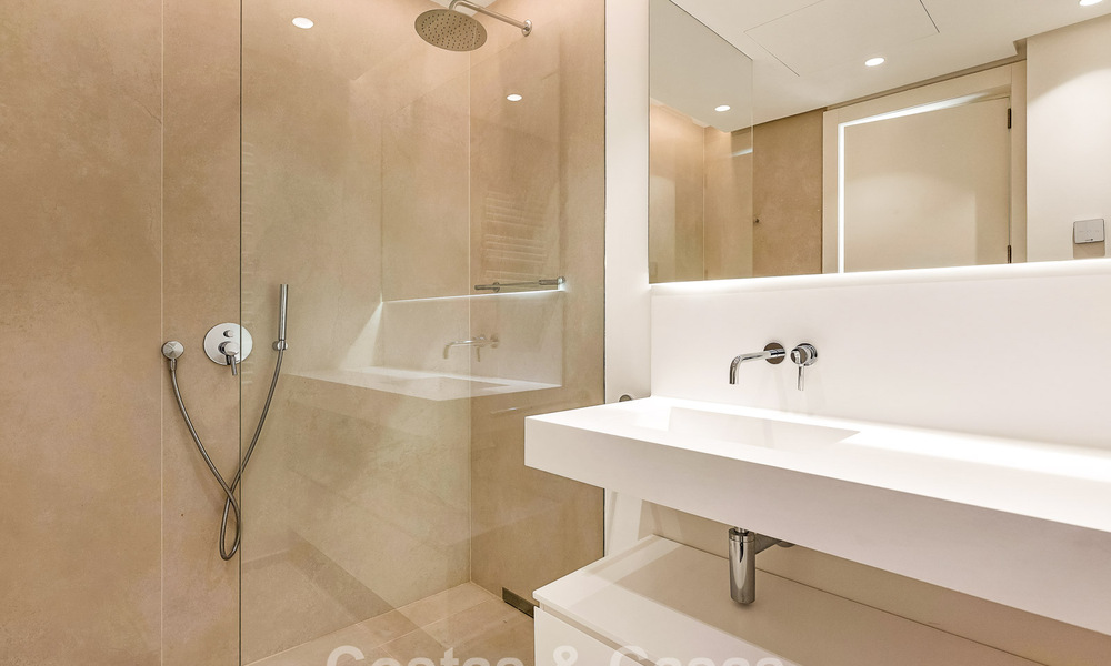 Bright apartment with sea views for sale in a resort-style complex near by Marbella town 795365