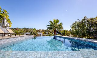 Move-in ready, modern villa within walking distance of a golf clubhouse on the New Golden Mile between Marbella and Estepona 795379 