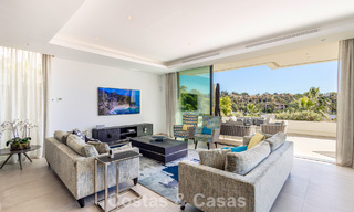 Move-in ready, modern villa within walking distance of a golf clubhouse on the New Golden Mile between Marbella and Estepona 795392 