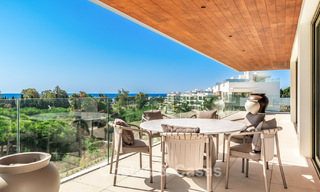 Sophisticated luxury apartment for sale with panoramic views on Marbella’s Golden Mile near the beach and Puerto Banús 796004 