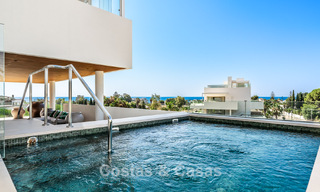 Sophisticated luxury apartment for sale with panoramic views on Marbella’s Golden Mile near the beach and Puerto Banús 796008 