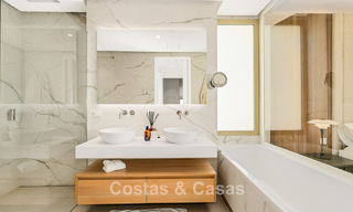 Sophisticated luxury apartment for sale with panoramic views on Marbella’s Golden Mile near the beach and Puerto Banús 796011 