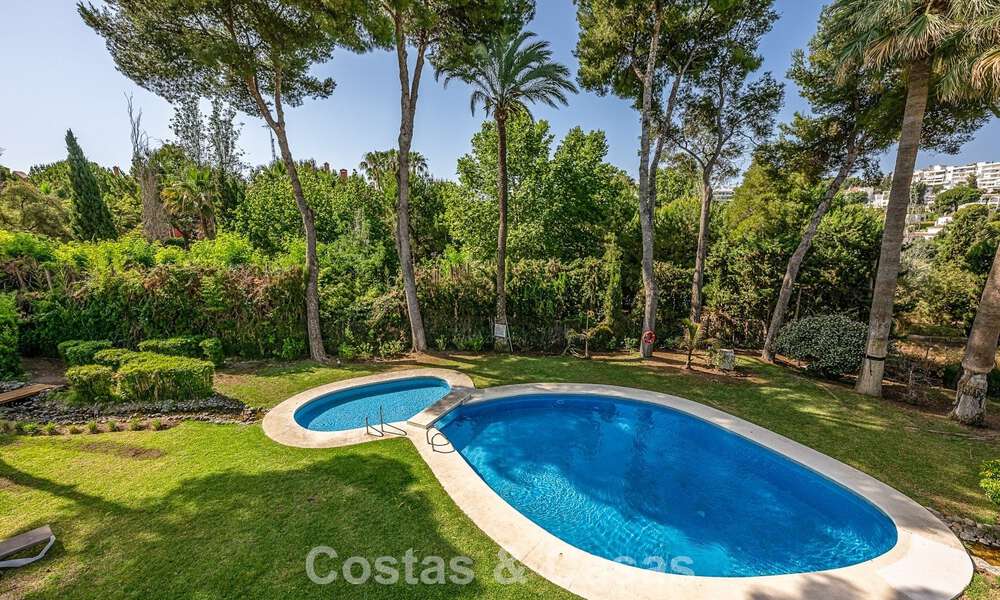 Beautifully renovated boho-chic style villa for sale in Nueva Andalucía, Marbella 795788