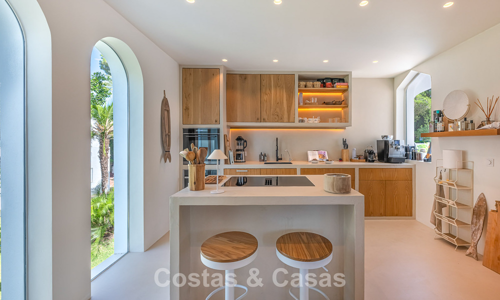 Beautifully renovated boho-chic style villa for sale in Nueva Andalucía, Marbella 795790