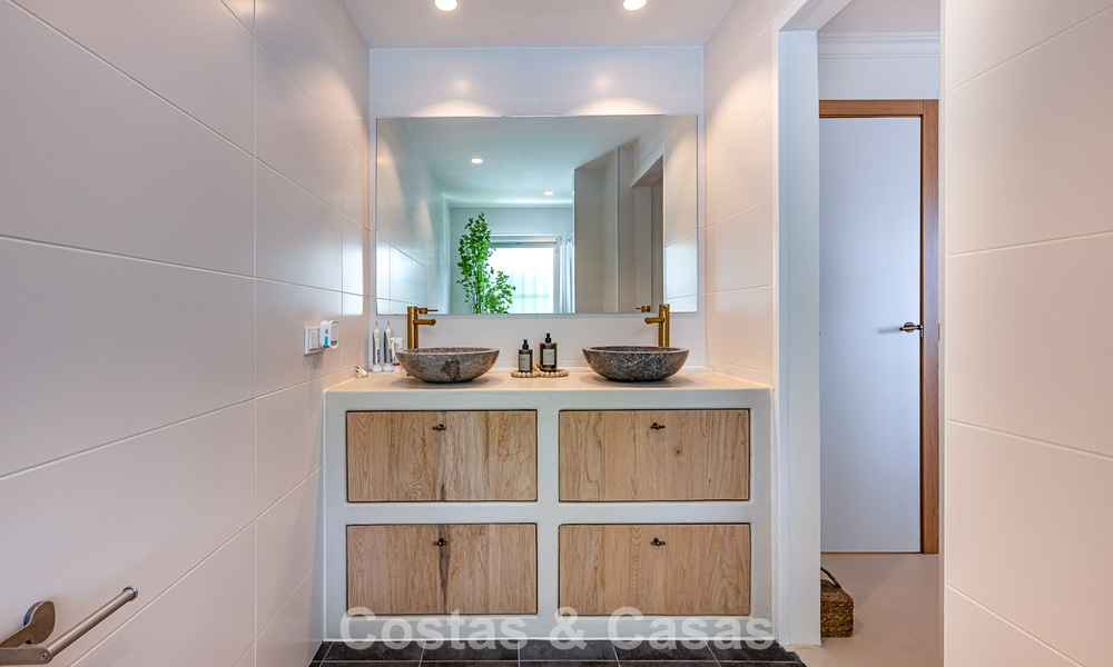 Beautifully renovated boho-chic style villa for sale in Nueva Andalucía, Marbella 795796