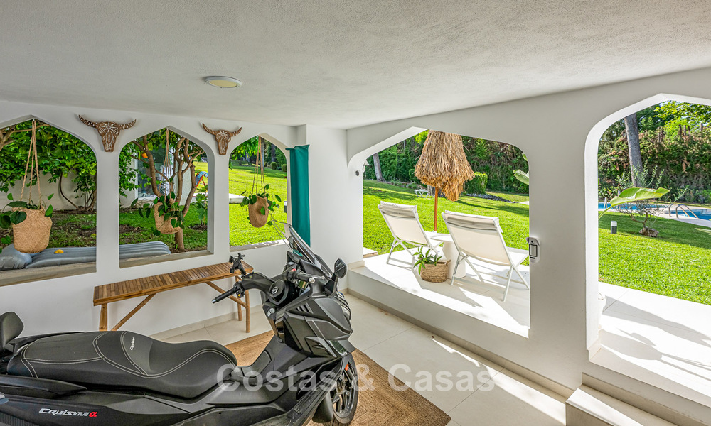 Beautifully renovated boho-chic style villa for sale in Nueva Andalucía, Marbella 795814
