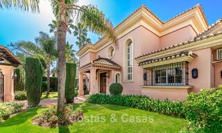 Elegant Andalusian luxury villa with large garden for sale in Nueva Andalucía’s Golf Valley, Marbella 795414 