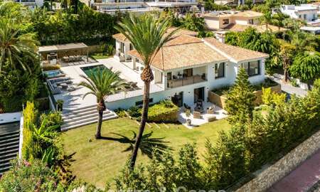 Elegant designer villa with panoramic views for sale over the golf valley of Nueva Andalucía, Marbella 795661