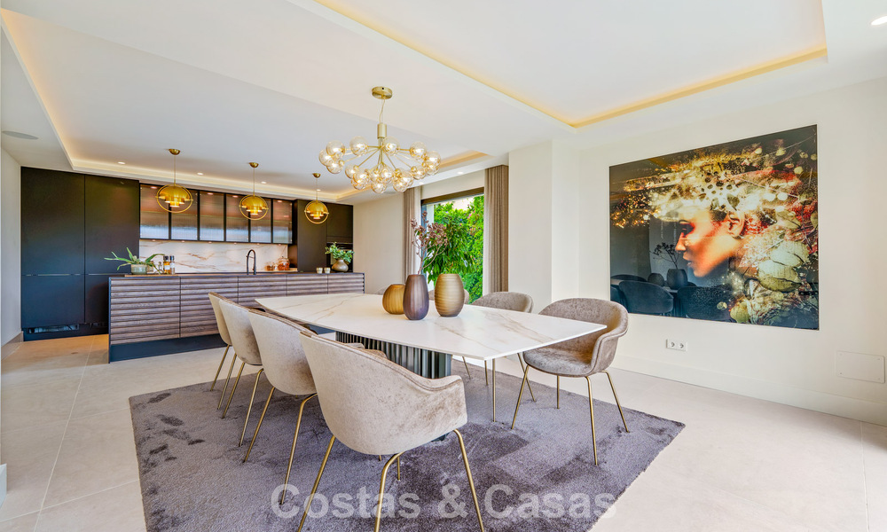 Elegant designer villa with panoramic views for sale over the golf valley of Nueva Andalucía, Marbella 795668