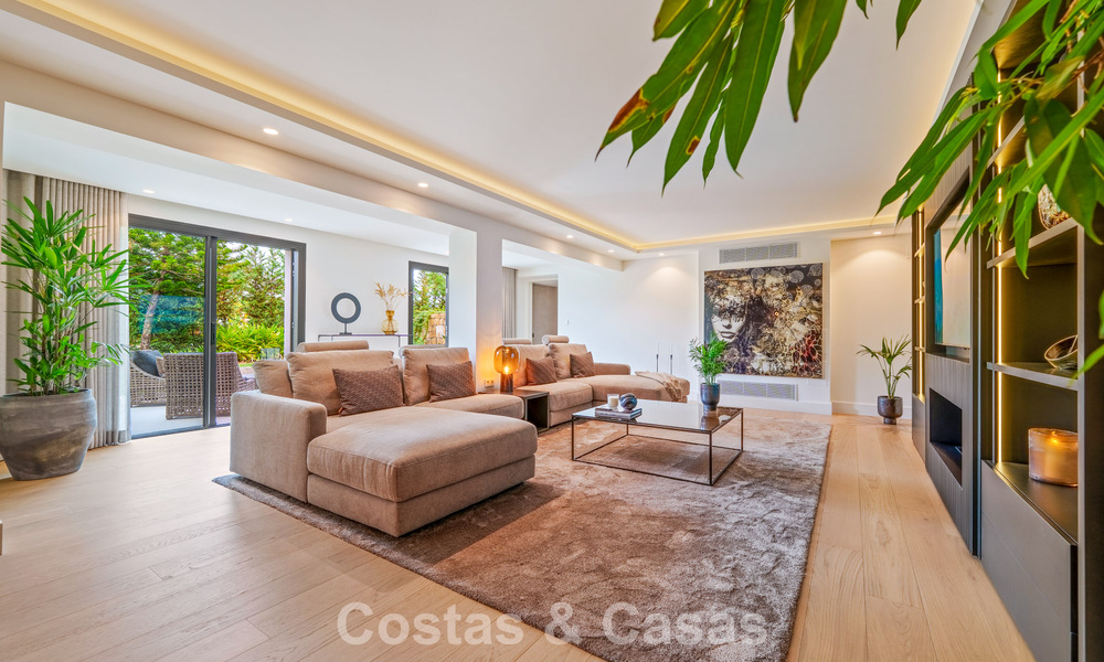 Elegant designer villa with panoramic views for sale over the golf valley of Nueva Andalucía, Marbella 795670