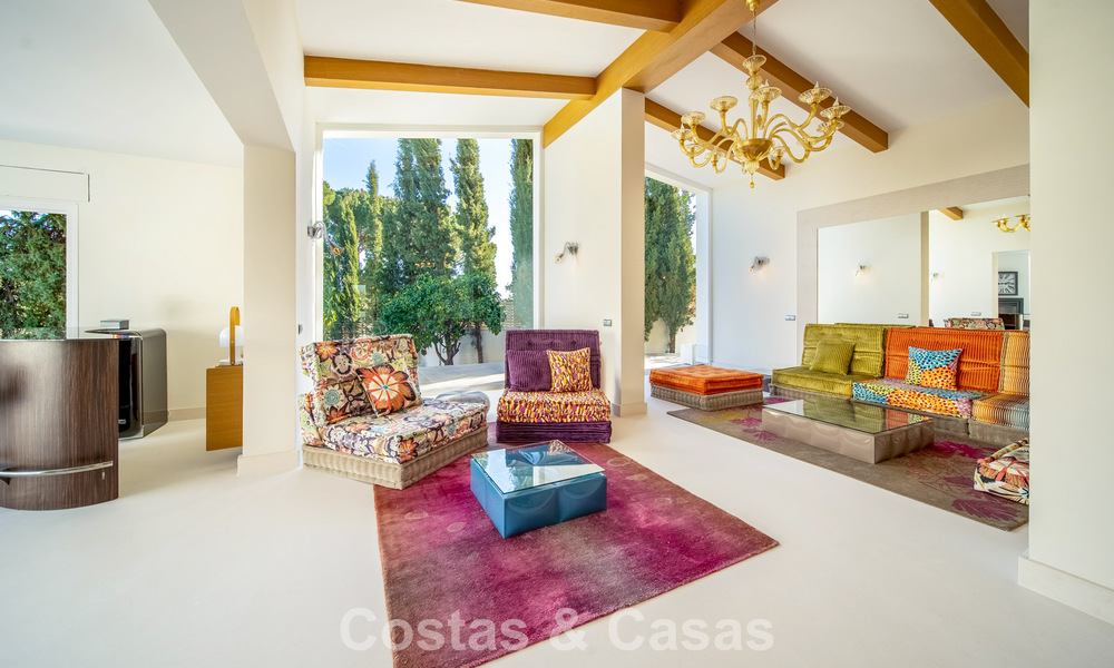 Luxuriously renovated villa for sale just a stone’s throw from the golf course in Guadalmina Alta, Marbella 795862