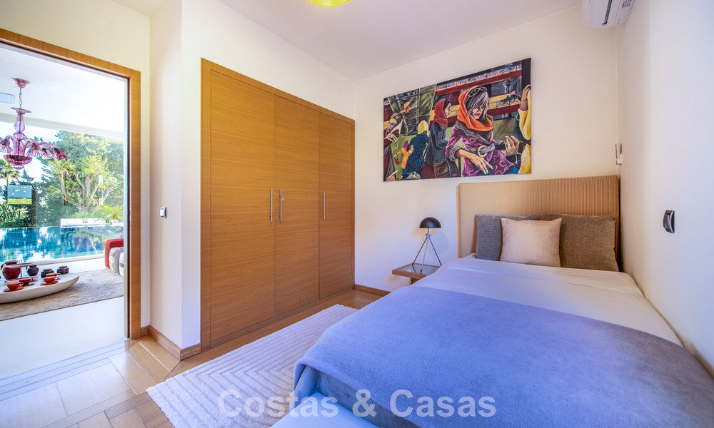 Luxuriously renovated villa for sale just a stone’s throw from the golf course in Guadalmina Alta, Marbella 795882