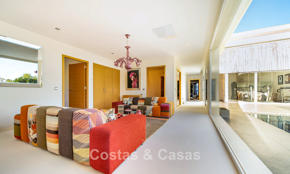 Luxuriously renovated villa for sale just a stone’s throw from the golf course in Guadalmina Alta, Marbella 795894