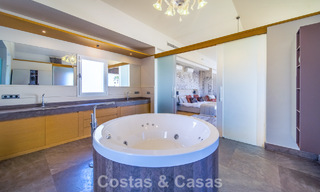 Luxuriously renovated villa for sale just a stone’s throw from the golf course in Guadalmina Alta, Marbella 795909 