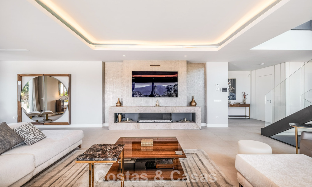 High-end modern villa with panoramic views for sale on the New Golden Mile between Puerto Banús and Estepona 795765