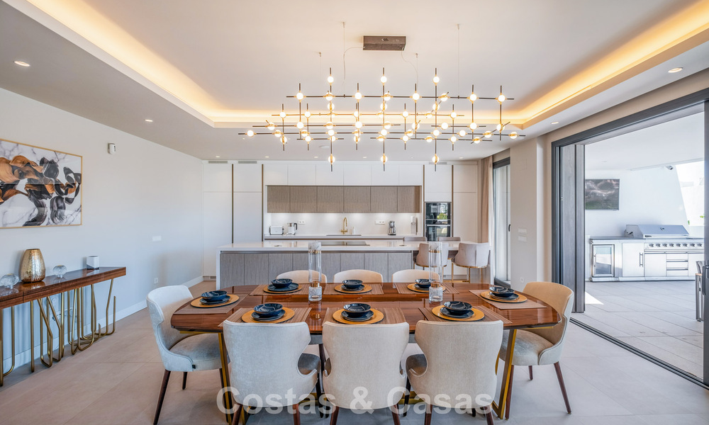 High-end modern villa with panoramic views for sale on the New Golden Mile between Puerto Banús and Estepona 795766
