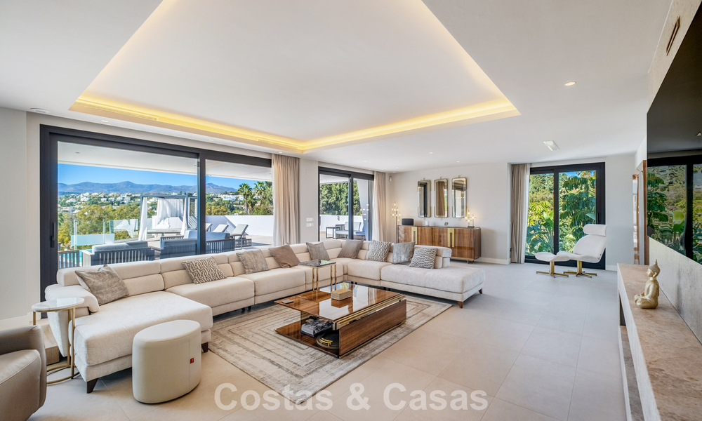 High-end modern villa with panoramic views for sale on the New Golden Mile between Puerto Banús and Estepona 795769