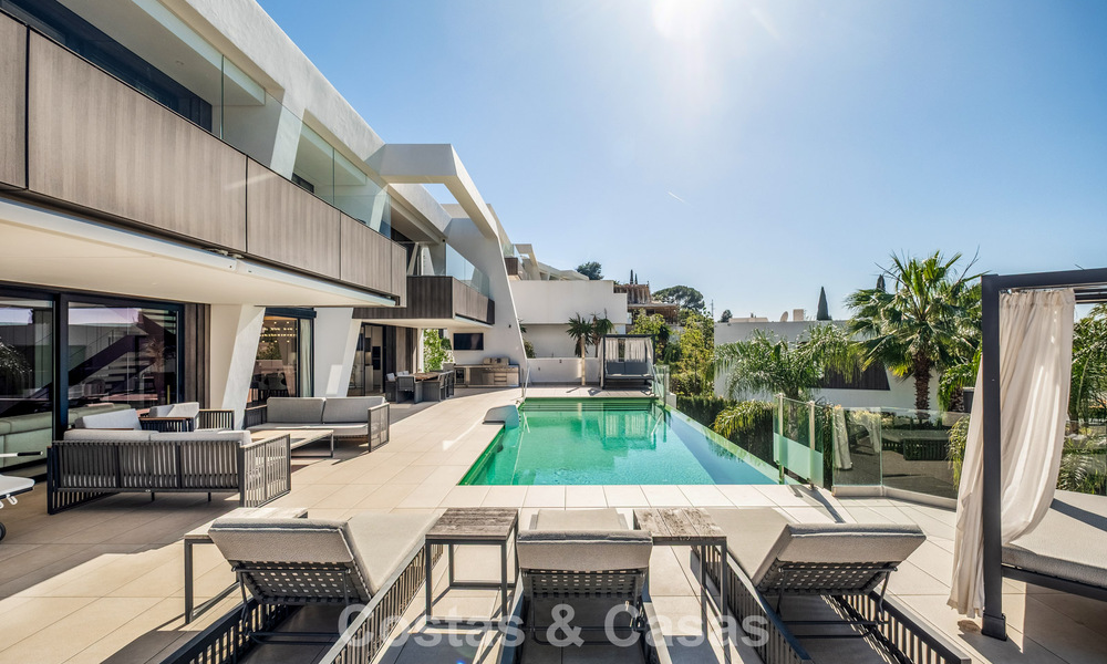 High-end modern villa with panoramic views for sale on the New Golden Mile between Puerto Banús and Estepona 795774