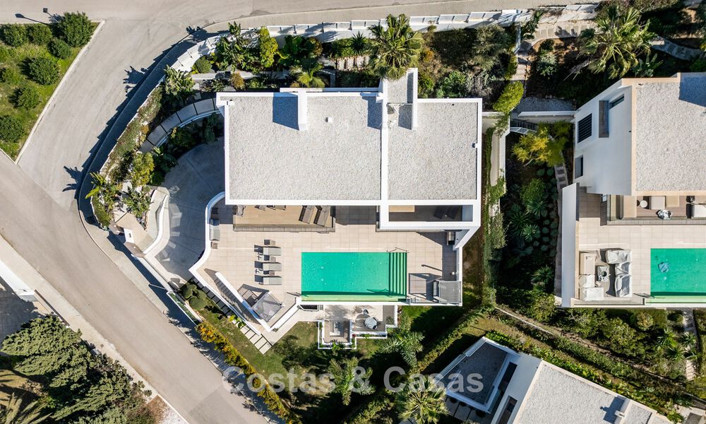 High-end modern villa with panoramic views for sale on the New Golden Mile between Puerto Banús and Estepona 795786