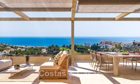 Exclusive new-build apartments with panoramic golf and sea views for sale in Benalmádena, Costa del Sol 795443