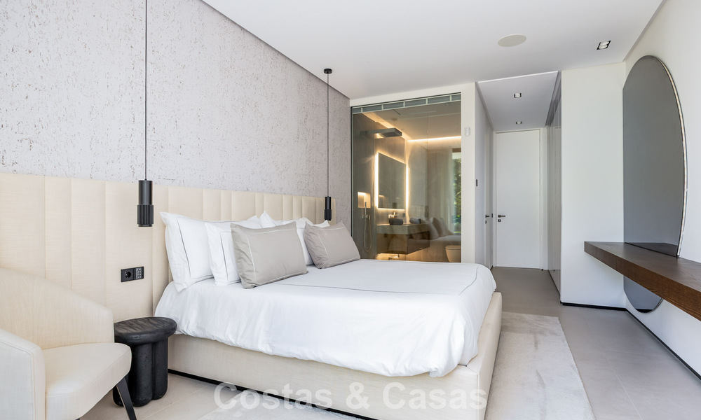 Spectacular contemporary luxury villa for sale with sea view in El Madroñal, Marbella - Benahavís 796244
