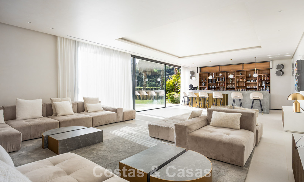 Spectacular contemporary luxury villa for sale with sea view in El Madroñal, Marbella - Benahavís 796250