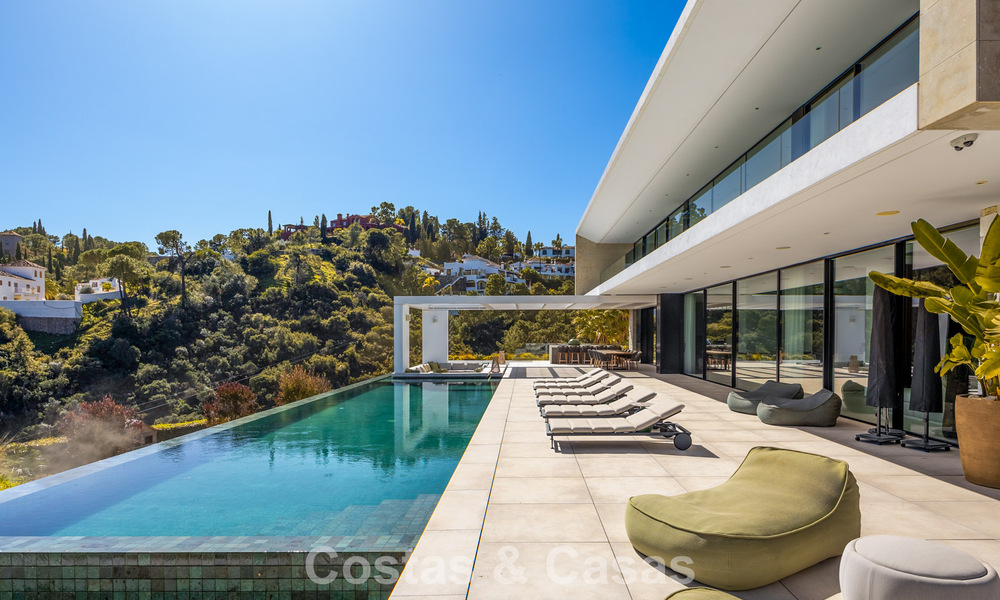 Spectacular contemporary luxury villa for sale with sea view in El Madroñal, Marbella - Benahavís 796286