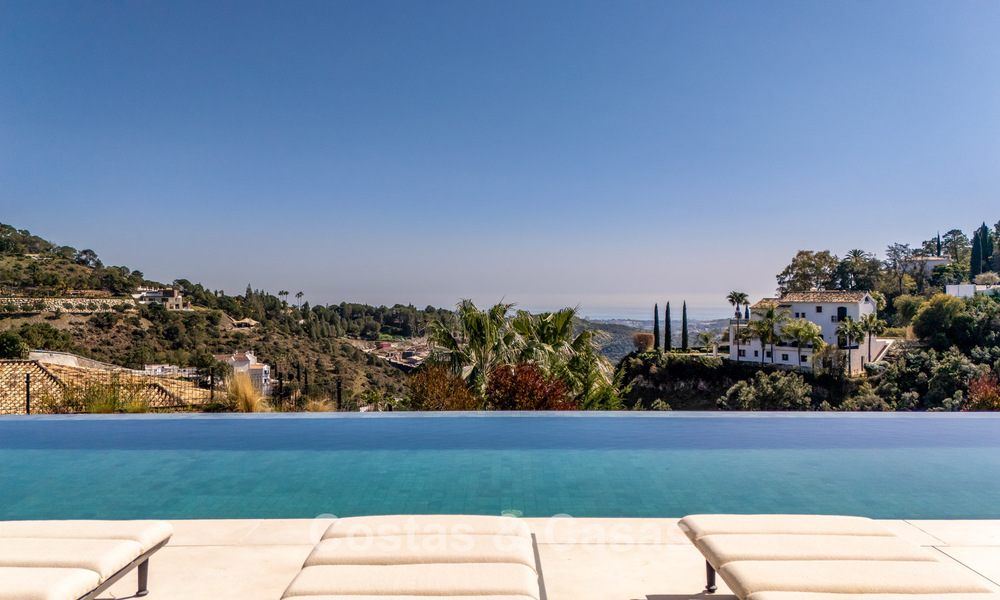 Spectacular contemporary luxury villa for sale with sea view in El Madroñal, Marbella - Benahavís 796290