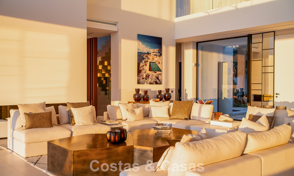 Spectacular contemporary luxury villa for sale with sea view in El Madroñal, Marbella - Benahavís 796297