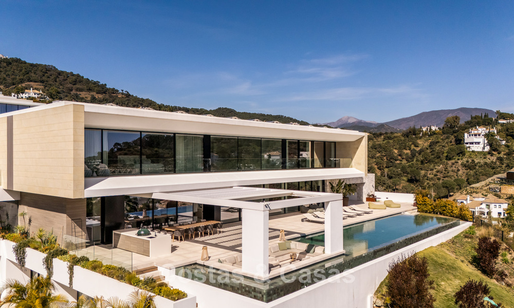 Spectacular contemporary luxury villa for sale with sea view in El Madroñal, Marbella - Benahavís 796303