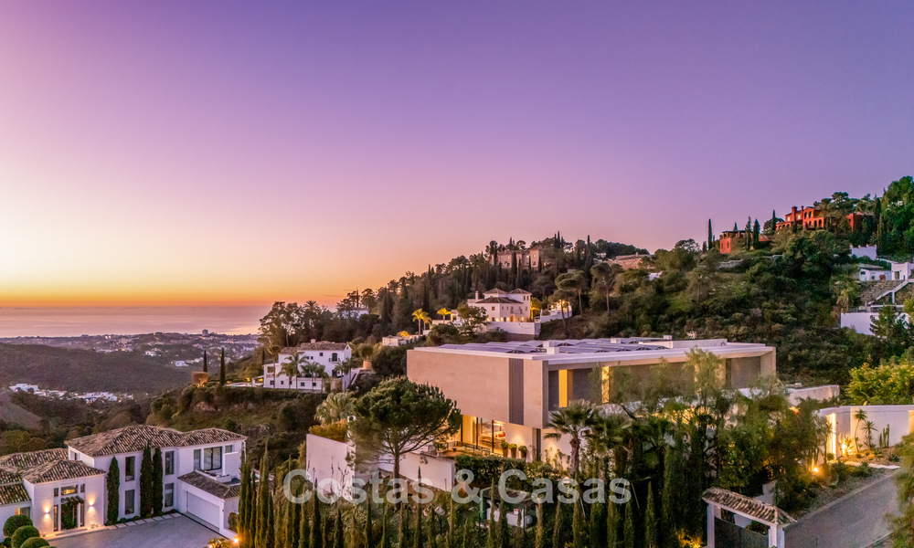 Spectacular contemporary luxury villa for sale with sea view in El Madroñal, Marbella - Benahavís 796307