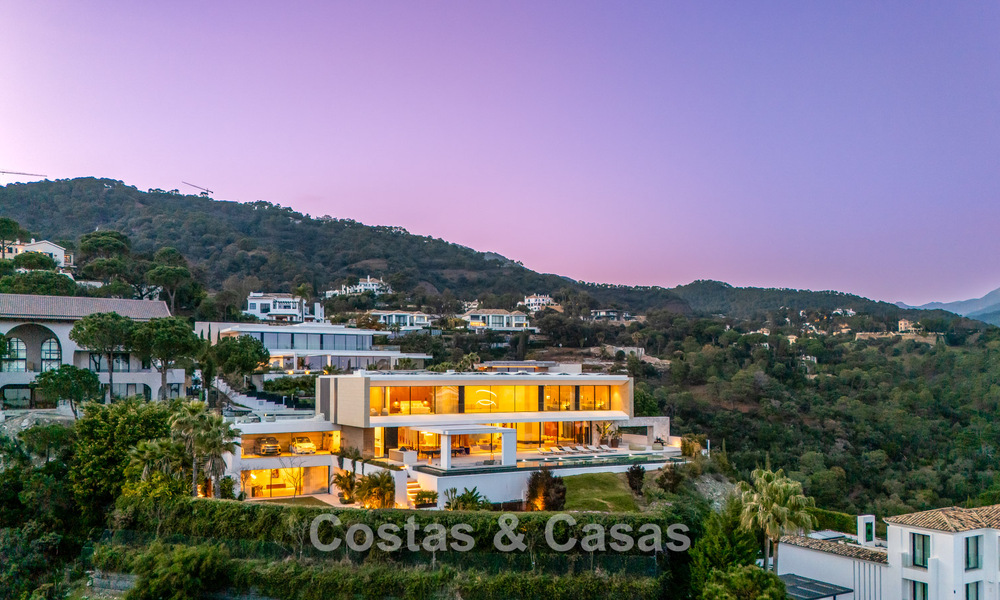 Spectacular contemporary luxury villa for sale with sea view in El Madroñal, Marbella - Benahavís 796309