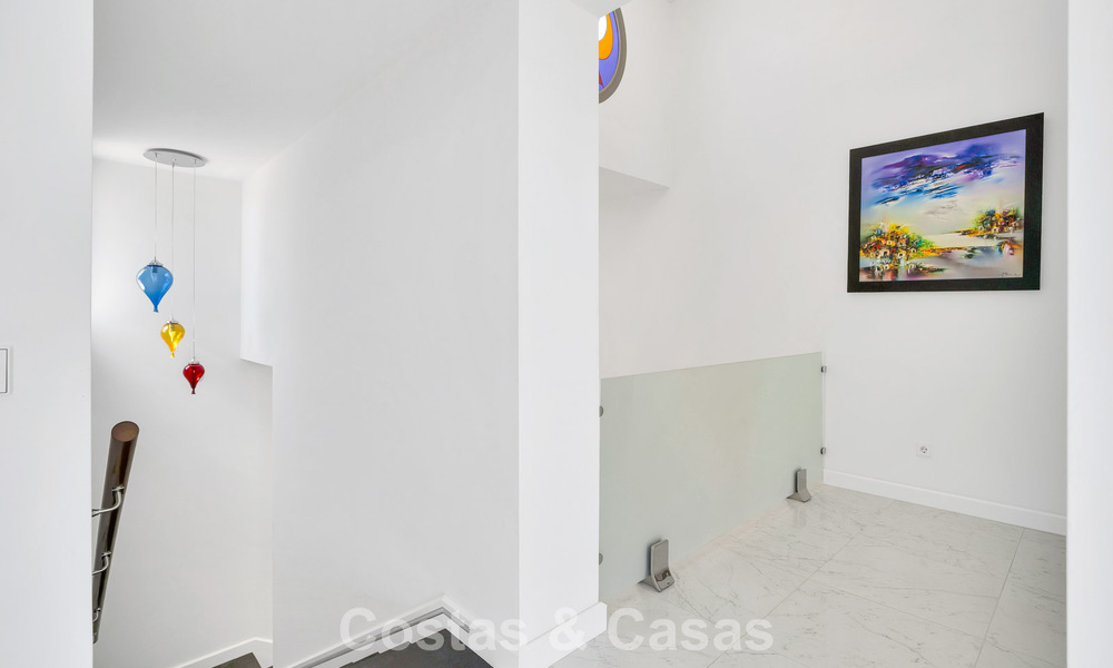 Modern renovated Andalusian villa with sea and mountain views for sale in Nueva Andalucía, Marbella 796083