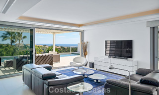 Modern renovated Andalusian villa with sea and mountain views for sale in Nueva Andalucía, Marbella 796110 