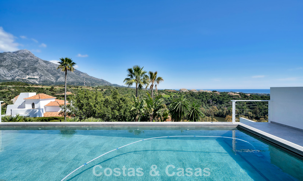 Modern renovated Andalusian villa with sea and mountain views for sale in Nueva Andalucía, Marbella 796145