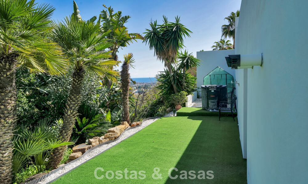 Modern renovated Andalusian villa with sea and mountain views for sale in Nueva Andalucía, Marbella 796151