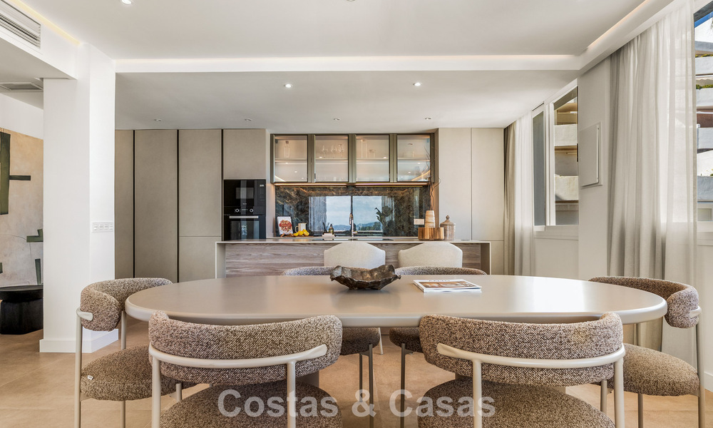 Modern renovated apartment with spacious terrace for sale with panoramic views in Nueva Andalucía, Marbella 796055