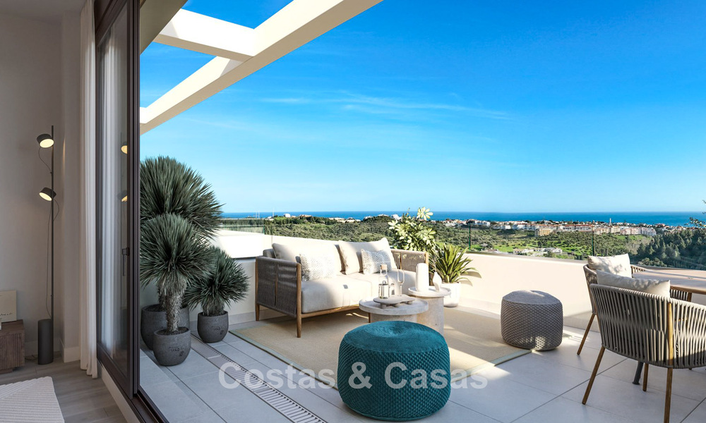 Modern luxury new-build apartments for sale with sea views in Mijas Costa, Costa del Sol 796024