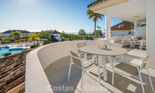 Exclusive duplex penthouse with a modern and light interior for sale in a gated complex on the Golden Mile, Marbella 796388 