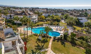 Exclusive duplex penthouse with a modern and light interior for sale in a gated complex on the Golden Mile, Marbella 796430 