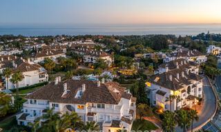 Exclusive duplex penthouse with a modern and light interior for sale in a gated complex on the Golden Mile, Marbella 796434 