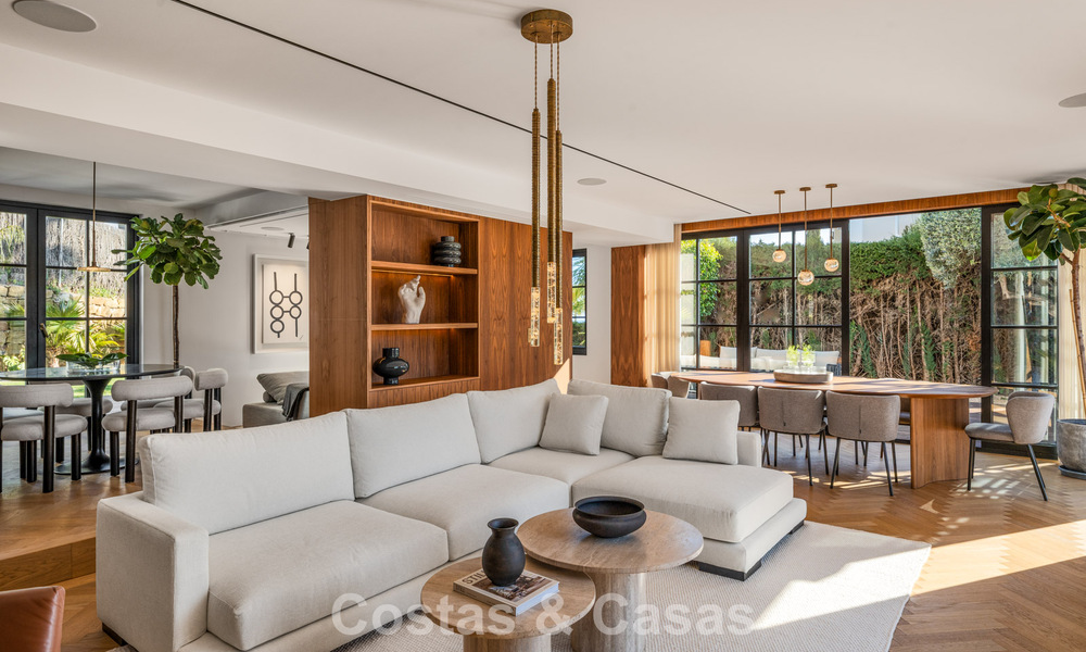 Exclusive architectural villa with panoramic golf and sea views for sale in Nueva Andalucia, Marbella 796364