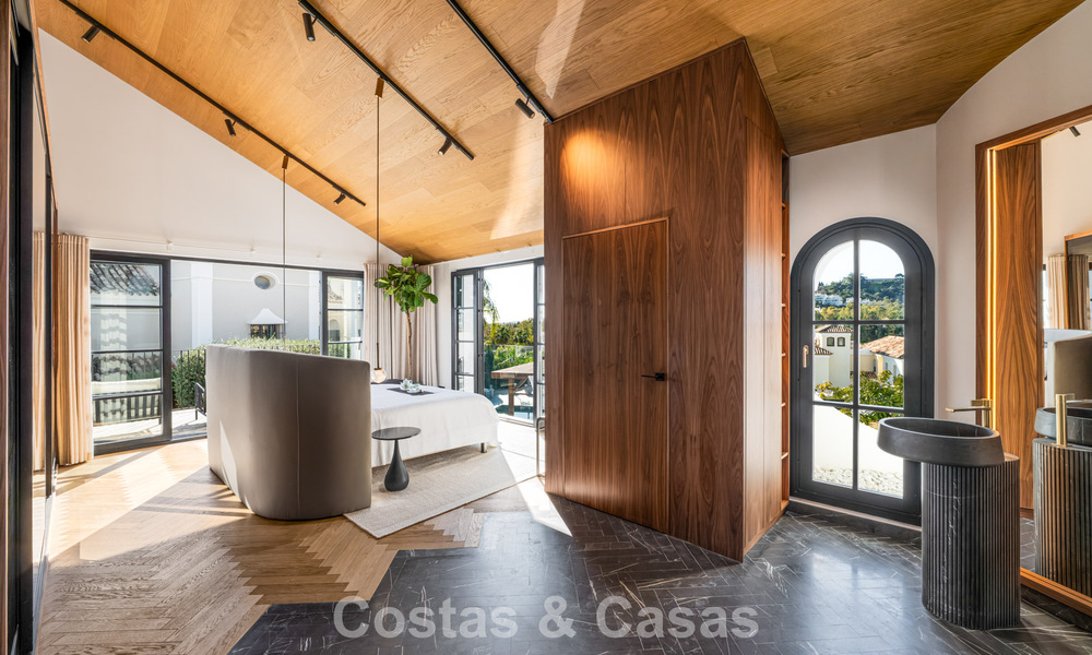 Exclusive architectural villa with panoramic golf and sea views for sale in Nueva Andalucia, Marbella 796371