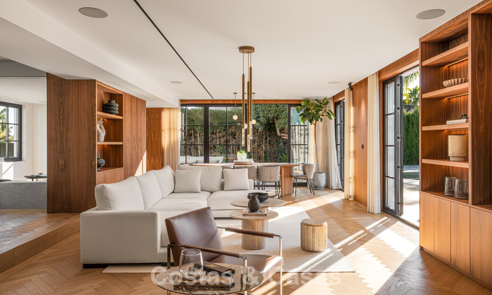 Exclusive architectural villa with panoramic golf and sea views for sale in Nueva Andalucia, Marbella 796373