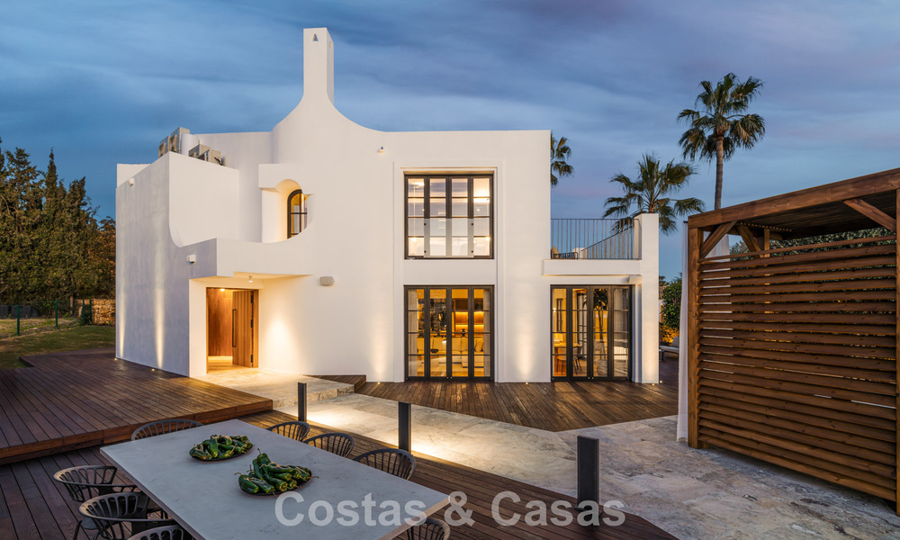 Exclusive architectural villa with panoramic golf and sea views for sale in Nueva Andalucia, Marbella 796378