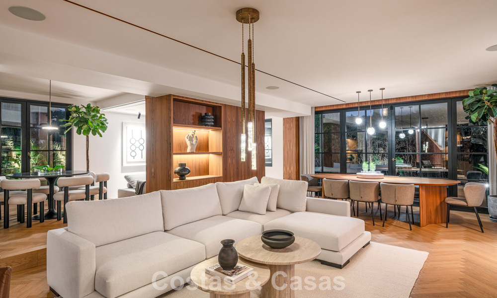 Exclusive architectural villa with panoramic golf and sea views for sale in Nueva Andalucia, Marbella 796383