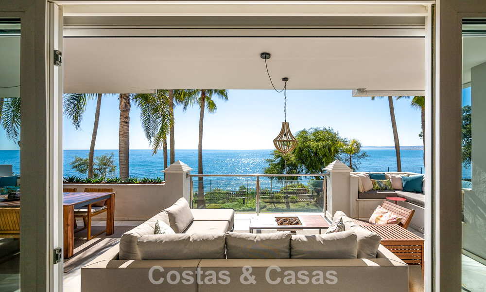 Exclusive frontline beach apartment with panoramic sea views for sale in Estepona town centre 795976