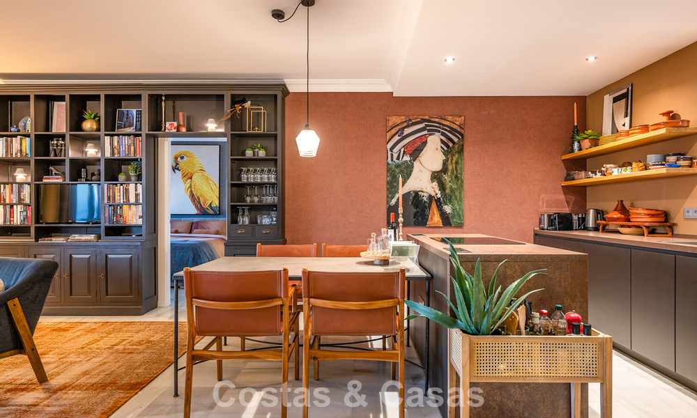 Exclusive frontline beach apartment with panoramic sea views for sale in Estepona town centre 795997