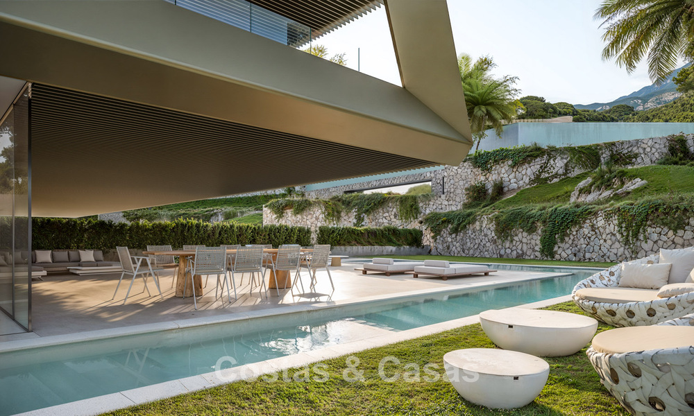 Innovative new-build apartments with avant-garde architecture for sale in the centre of Estepona 795929